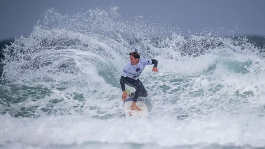 Сърфист загина при атака на акула край Калифорния 