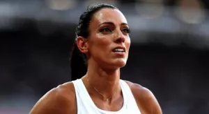 Ивет Лалова се отдаде на заслужена почивка, пусна СНИМКА по бански