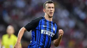 Интер не позволи на Наполи да се откъсне на върха