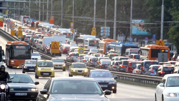 Мерят дистанционно емисиите на автомобилите в София