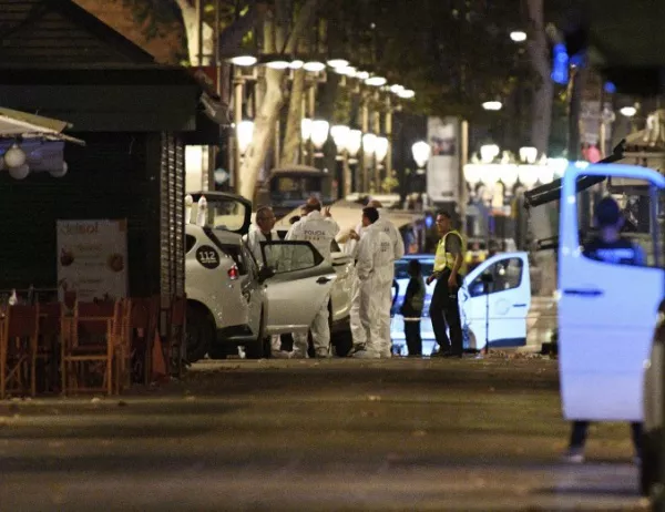 Испанската полиция: Нито един от двамата арестувани за атентата в Барселона не е шофьорът