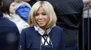 Първата дама на Франция попита Дидие Дешан защо не вика японец в националния отбор