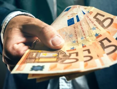 Франция си възстановява милиарди от укривани в чужбина пари