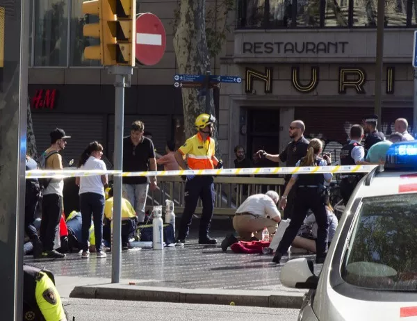 Граждани на най-малко 34 националности са сред пострадалите в Барселона