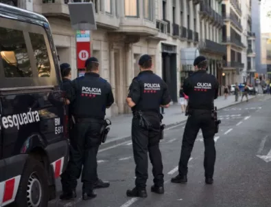 Според испанските власти основният атентатор от Барселона все още е жив