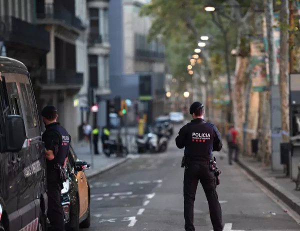 Заподозреният за терористичната атака в Барселона е зaловен