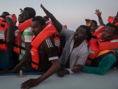 ЕС планува приемането на 50 хил. бежанци от Африка и Близкия изток