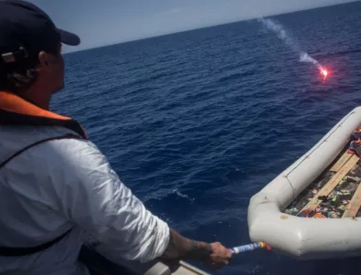 Над 1000 мигранти и бежанци са загинали в Средиземно море 