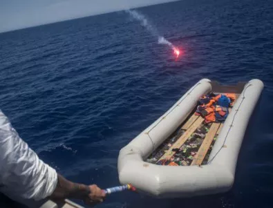 Близо 90 мигранти бяха спасени край Лампедуза