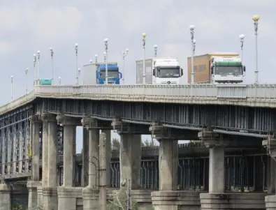 Румънски превозвачи предлагат да отпадне граничният контрол с България