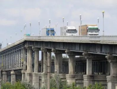 Работим с Румъния за изграждане на нови мостове над Дунав