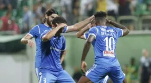 {{ otherArticle[0].article.title }}