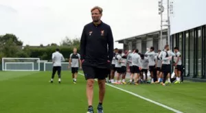 {{ otherArticle[0].article.title }}