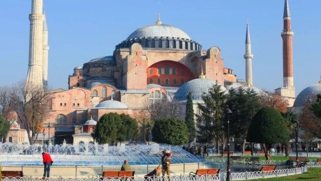 Защо Турция иска да превърне "Света София" в джамия?