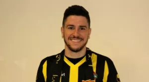 {{ otherArticle[0].article.title }}