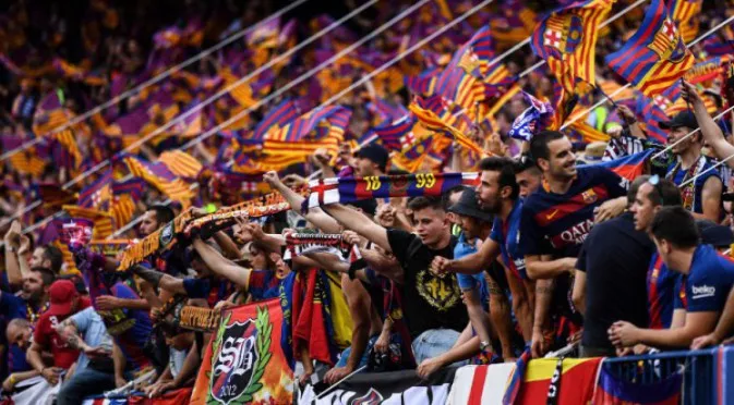 Феновете на Барселона пяха: "Лопетеги, остани, обичаме те"