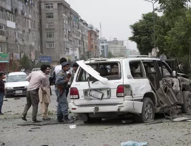 Загинали и ранени при взрив на кола бомба в Афганистан 