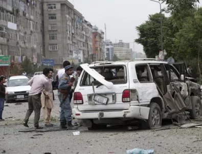 Атентат срещу конвой на НАТО в Афганистан, трима пострадаха