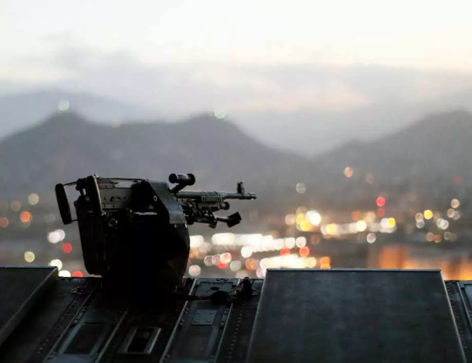 Хеликоптер се разби в Афганистан, 7 загинаха 