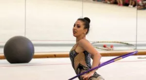 {{ otherArticle[0].article.title }}