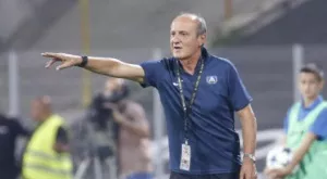 Предлагат италианци на Делио Роси