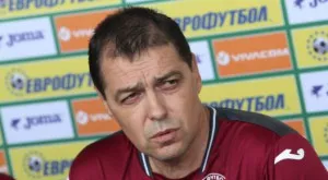 България с две контроли през март