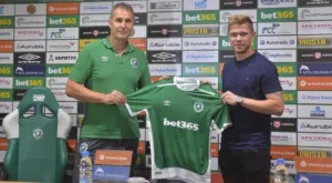 {{ otherArticle[0].article.title }}