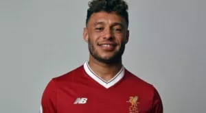 {{ otherArticle[0].article.title }}