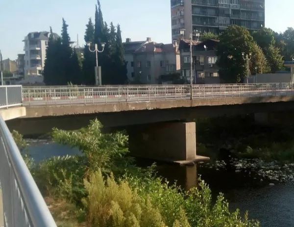 Планирано: Временно ще затворят за движение "Железния мост" в Асенoвград