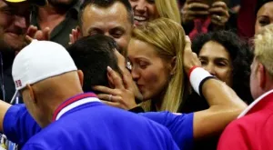 {{ otherArticle[0].article.title }}