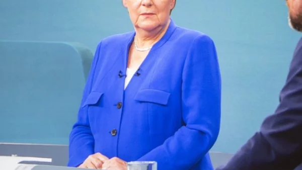 Меркел заплаши със санкции страните, отказващи да приемат бежанци