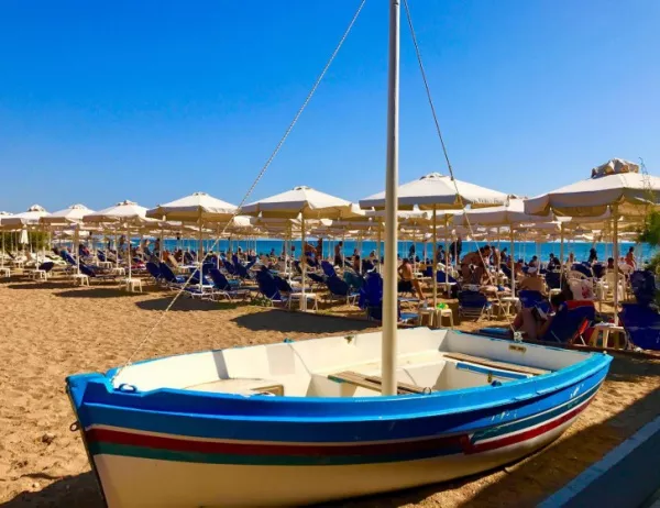 Почивките в Гърция поскъпват от следващото лято