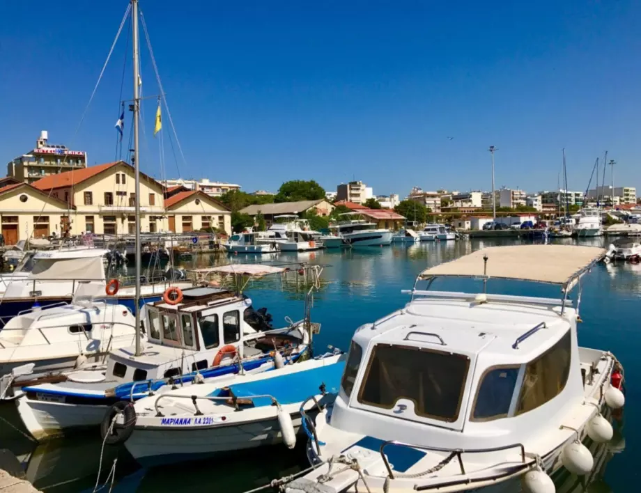 Гърция реши да не продава пристанище Александруполис 