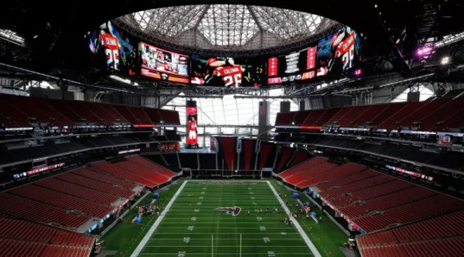 Стадион - бижу за 1.5 милиарда долара отваря врати в Атланта (ВИДЕО)