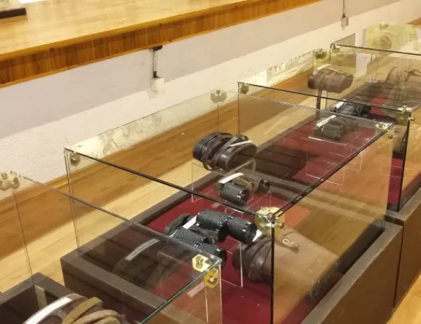 Огромни гилзи от оръдия показват в Исторически музей-Асеновград   