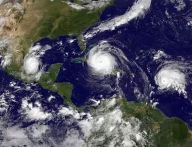 В Атлантическия океан набира скорост нова тропическа буря 