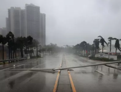 Около 290 млрд. долара са щетите от ураганите „Харви” и „Ирма”