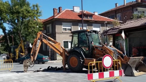 По стара българска традиция нов асфалт не е на добре