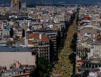 Полицаи от Мадрид ще бъдат пратени в Каталуния да блокират референдума