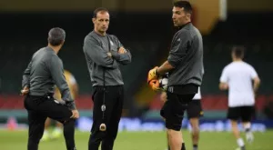 {{ otherArticle[0].article.title }}