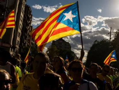 Испанските власти иззеха плакати и брошури за каталунския референдум