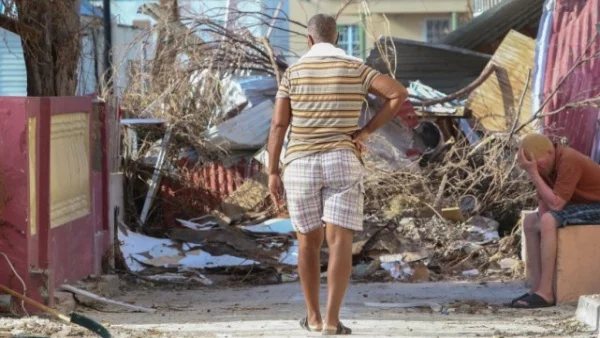 Нови милиарди отиват за опустошените от урагани части на САЩ