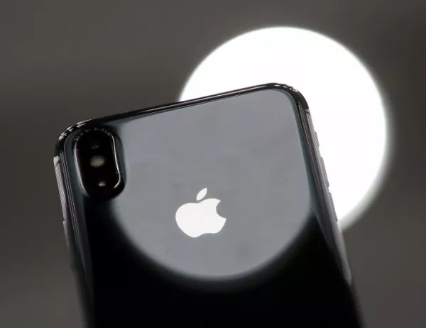 Apple представи десетия iPhone (СНИМКИ)