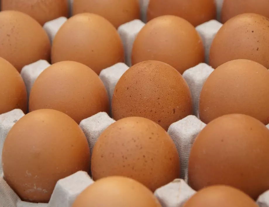 Много лесен трик за проверка на годността на яйцата (ВИДЕО)