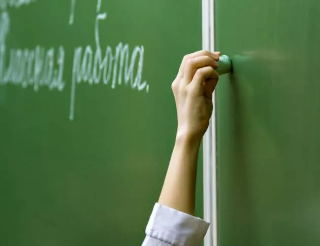 Държавата с идея за подкрепа на учители с особени заслуги