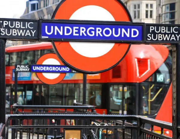 Батерия се взриви в метрото в Лондон и рани леко няколко души