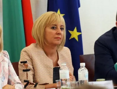 Манолова поиска от EVN да опрости сметките на пострадалите в Бургаско