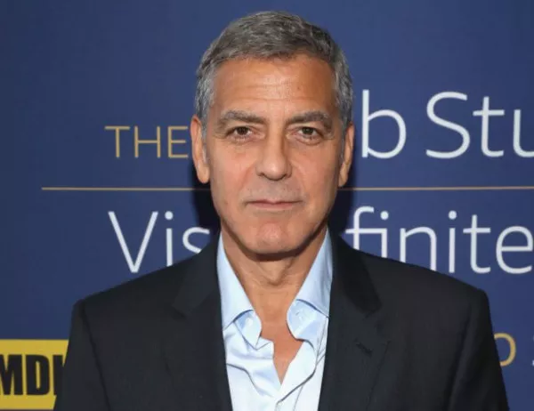 Джордж Клуни раздал по 1 млн. долара на близките си приятели