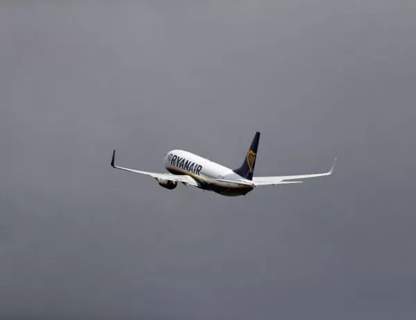 Ryanair ще иска пари и за ръчния багаж 