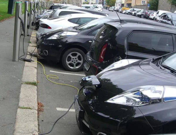 В Норвегия се отказват от електромобили заради липса на зарядни станции